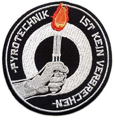 Catch the Patch Pyrotechnik ist kein Verbrechen Fußball - (Größe: Ø 8,6 cm) – Kultige Aufnäher zum Aufbügeln & Aufnähen – Für Jacken, Rucksäcke, Shirts & Cosplay – Ein Must-have für DIY-Fans