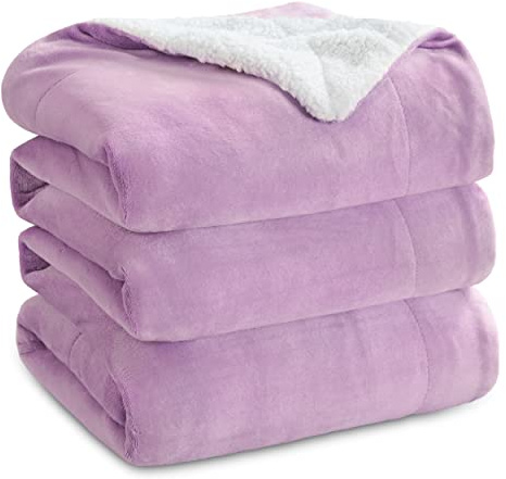 BEDSURE Sherpa Kuscheldecke Flauschig 220x240 - Sofadecke, Lila | Dicke Wolldecke, Weich Tagesdecke, Geschenke für Frauen, Warm Wohndecke für Couch, Schlafzimmer & Wohnzimmer,Waschbar