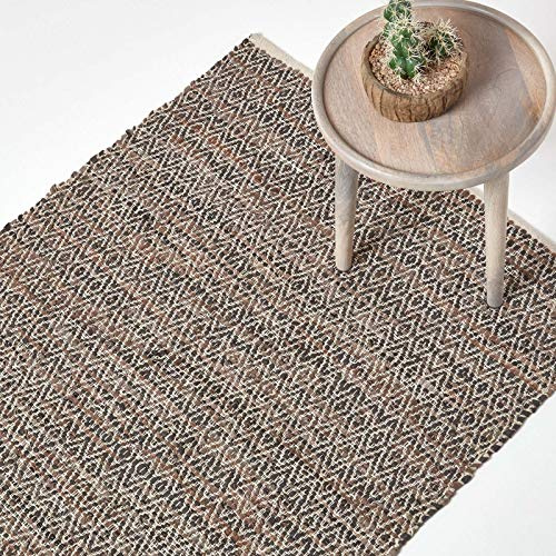 Homescapes Teppich aus 100% recyceltem Leder mit geometrischem Rautenmuster, 120 x 180 cm, braun