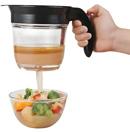 Fat Separator Cup with Bottom Release Button, Heat-Resistant Grease Separator for Gravy and Soup, 1L Oil Separator Measuring Cup with Handle, Easy Clean Kitchen Cooking Tool (Black)