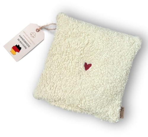 kontor28 - kuscheliges TEDDY Kirschkernkissen, Wärmekissen mit Bezug aus weicher 100% Bio-Baumwolle, edler Stickerei, handgefertigt Made in Germany, auslaufsicher + geruchlos und schmerzlindernd, Herz