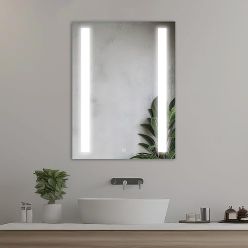 50x70cm Vertikaler Badezimmerspiegel mit LED Beleuchtung, Beleuchteter Badspiegel mit Touch Schalter, Doppelte LED Streifen, Rechteckiger LED Badezimmerspiegel mit naturweißer LED Frontleuchte.