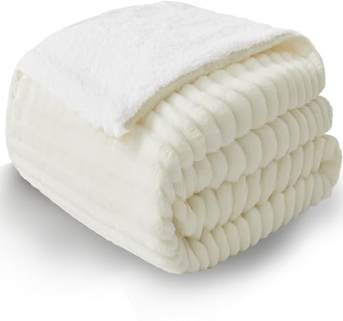 WAVVE Coperta Plaid Pile di Sherpa - Coperta a righe 220x240 cm, Bianco Beige - Coperta Pelosa- Divano/Letto Matrimoniale King, Copridivano di Microfibra Calda e Morbida