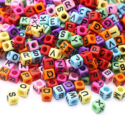 HERZWILD buchstabenperlen zum auffädeln ca.1000pcs 6x6mm buchstaben perlen viereckig bastelnperlen Buchstaben A-Z perlen für Schmuck Basteln (black-color)