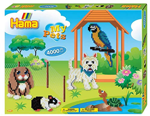 Hama Perlen 3147 Geschenk-Set Meine Haustiere mit ca. 4.000 bunten Midi Bügelperlen mit Durchmesser 5 mm, Motivvorlagen und 2 Stiftplatten, inkl. Bügelpapier, kreativer Bastelspaß für Groß und Klein