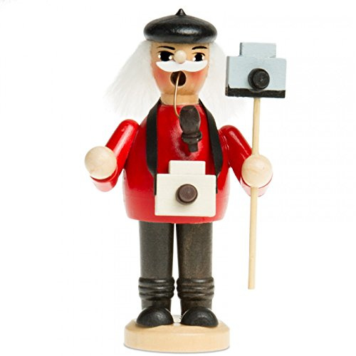 SIKORA Räuchermännchen aus Holz Rääucherfigur Deko Weihnachtsfigur Verschiedene Motive - RM-C, Farbe/Modell:C03 rot - Fotograf, Höhe in cm:Höhe ca. 13.5 cm