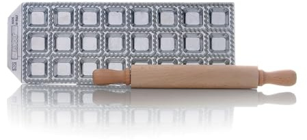 RISOLI' | RAVIOLCASA, Stampo per Ravioli per Realizzare 24 Ravioli, in Alluminio Pressofuso Riciclato, Incluso Mattarello in Legno, Made in Italy