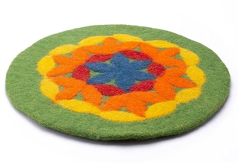 feelz Filzkissen Sitzkissen rund Filz Blume des Lebens bunt 100% Wolle 35 cm Höhe 1 cm Handarbeit (Grün)