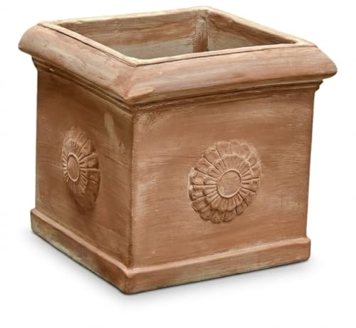 Teramico Pflanzgefäß Cubo Rosone echtes Terracotta frostfest eckig (30cm) | Kubischer Blumentopf mit schöner Rosette: Echte Handarbeit für Ihren Garten, Balkon und Terrasse.