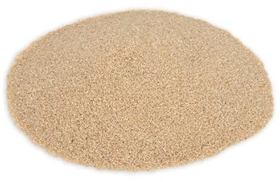 NaDeco Dekosand Natur 1kg – Feiner Sand ca. 0,5mm | Kerzensand & Bastelsand | Weißer Strandsand für Muscheln, Windlichter, Räucherschalen & Tischdeko | Ziersand für DIY & Hochzeit