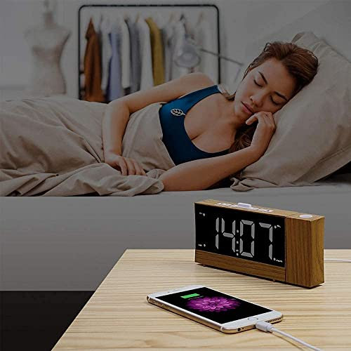 SilteD Projektions-Radiowecker, LED-Digital-Schreibtisch-Tischuhr, Schlummerfunktion, 180° Verstellbarer Projektor, FM-Radio mit Sleep-Timer