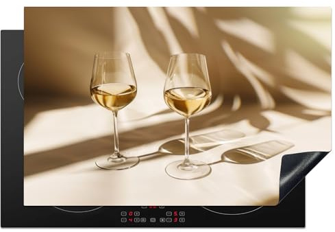 KitchenYeah© Herdabdeckplatte Einteilig Küche Herdabdeckung Induktionsfeld | 80x52 cm - Ceranfeld Herdabdeckplatten Vinyl Matte Aufrollbar Wein - Weingläser - Weiß