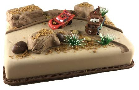 Cake Company Tortendekoration Cars mit Hauptdarsteller Lightning McQueen | Tortendeko Kindergeburtstag und Geburtstag | Motivtorte Cars