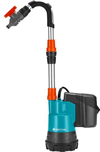 Gardena pump för regntunna 2000/2 Li-18: Dränkbar pump med integrerat filter, kapacitet 2 000 l/h, kraftfull med ett litiumjonbatteri (1749-61)