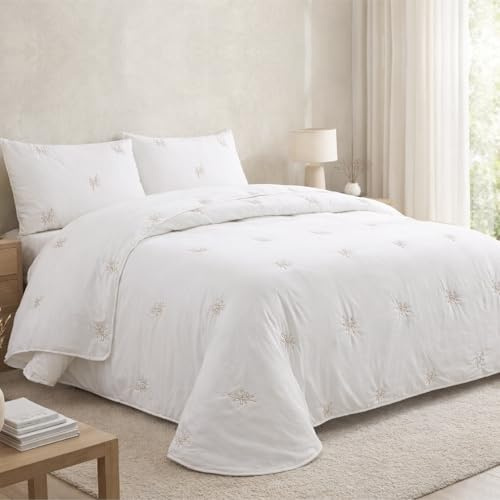 Victorio & Lucchino Colcha Bordada Elegante con Fundas de Cojín a Juego - Diseño Premium Sofisticado para Dormitorio - Modelo Luciana (Blanco, Cama 150cm)