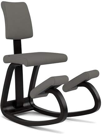 Varier Variable Plus Kniestuhl mit Rückenlehne Schwarz/Grau – Ergonomischer Bürostuhl im Skandinavischen Design, Aktives Sitzen und Komfort – 10 Jahre Garantie