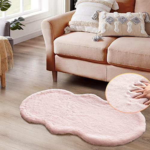 ORINOVA Tapis Chambre Rose 60x120 cm Fausse Fourrure Lavable Descente De Lit Tapis Moelleux Salon Doux Poil Ras Fluffy Rug