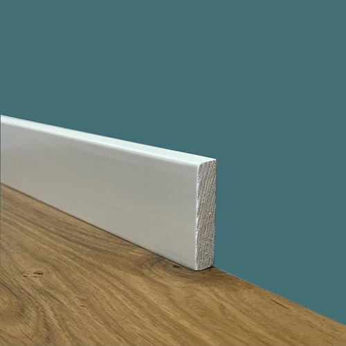 Battiscopa PREMIUM in legno MASSELLO quadro 43x9mm laccato bianco liscio (prezzo al metro)