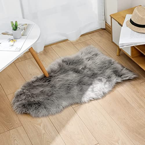 jiele Imitation Lambskin Rug 60 x 90 cm Imitation Lambskin Artificial Fur Wool Bedside Sofa Mat (Grey, 60 x 90 cm)