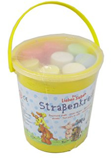 Straßenkreide im Eimer Die Lieben Sieben