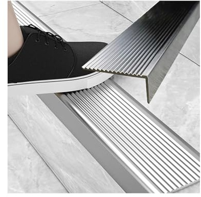 Generisch Rutschfestes Treppenkantenprofil aus Aluminium, 3 cm x 150 cm, für Fliesen, Beton und Außenstufen – Schutz für Treppen und Türen, perfekte Sicherheitslösung
