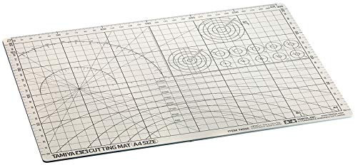 Tamiya 74056 Schneidunterlage DIN-A4 grau, Modellbau Zubehör, Bastelwerkzeug, Hobby, schneiden, hochwertiges Modellbauzubehör,300174056