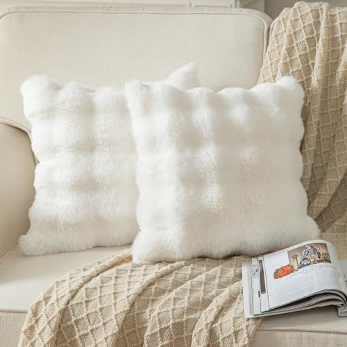 YAERTUN Pack of 2 Cream White Cushion Covers 18x18 Inch 45x45 cm Thick Soft wool Decorative Throw Pillow covers Pillowcase Faux Fur Plush fluffy for Sofa Couch Bedroom