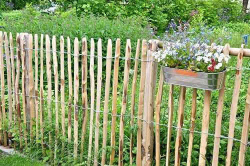 Staketenzaun Holzzaun Rollzaun naturbelassenes Haselnuss Holz 90cm x 5m Lattenabstand: 7-8 cm
