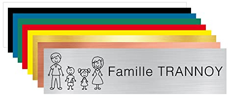 Adzif.biz Le sticker de decoration, Plaque Gravée Personnalisable Avec Votre Nom de Famille, Dimensions 10 x 2,5 cm (100 x 25 mm), Aspect Argent Brossé Avec Écriture Noir, Famille Avec Un Garçon