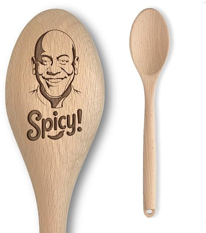 The Laser Factory Cuillère en bois gravée inspirée d'Ainsley Harriott – « Épicé ! » – Idée de cadeau amusante pour les cuisiniers à domicile – Cadeau de cuisine abordable et amusant pour hommes/femmes