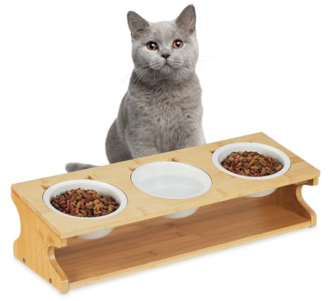 Relaxdays Katzen Futterstation, 3 Näpfe, je 400 ml, aus Bambus & Keramik, Napfständer, spülmaschinenfest, Natur/weiß