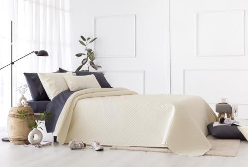 Todocama – Colcha boutí Fina con diseño piqué, para Primavera, Verano, otoño e Invierno. 100% Microfibra Extra Suave. Colcha Cubre Cama Multiusos. Cama 105-200x260cm Beige