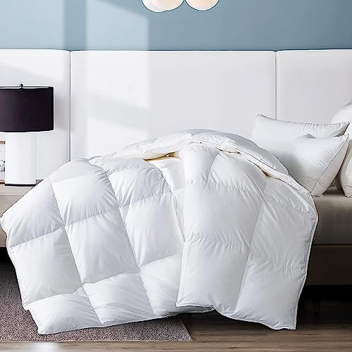 WhatsBedding Couette en Plumes, garnie de Plumes et de Duvet, Insert de Couette léger Blanc – Collection hôtel Luxueuse – Extérieur 100% Coton – Très Grand lit 259 x 228,6 cm