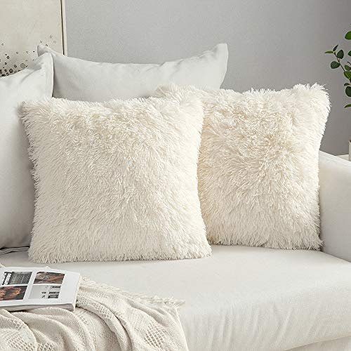 MIULEE 2er Set Kissenbezüge Künstlich Pelz Sofakissen Dekorative Dekokissen Kuschelkissen Plüschkissen Kuschelig Couchkissen Superweich Kissen Flauschig Kissenbezug für Sofa 60x60 cm Cremeweiß