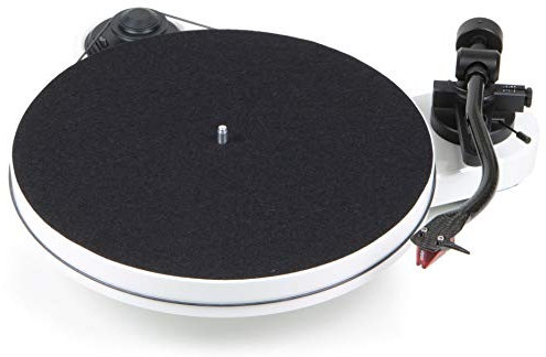 Pro-Ject RPM 1 Carbon Plattenspieler mit Riemenantrieb (inkl. Ortofon 2M Red, Weiß)