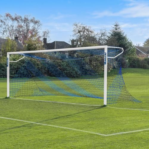 FORZA 7,3m x 2,4m vollgroßes gestreiftes Fußballtor Netz (3mm) (Einzeln) - eine Auswahl von 10 Kombinationen, um die Farbe Ihrer Mannschaft zu passen (Blau/Weiß)