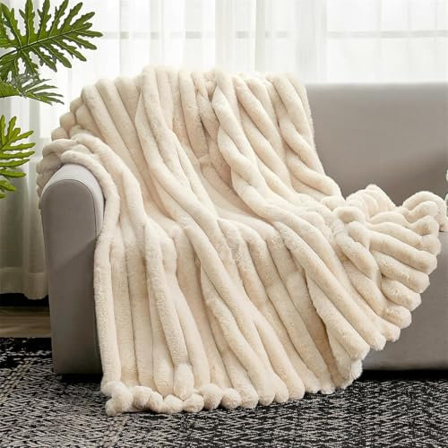 LINGKY Kuscheldecke Kaninchen Plüsch Flauschige Decke Soft Wohndecke Dick 540 G/M² Flanell Decke Couchdecke Warme Überwurfdecke Sofadecke Blanket Für Bett Sofa Schlafzimmer Büro Beige 180x230cm