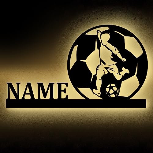 Urhome Fußball Stimmungslicht LED Warmweiß - Name personalisiert - Holz Zimmer Beleuchtung Kicker Licht Lampe Schild Wanddeko Wandleuchte für Jungen Jungs Männer Fußballer