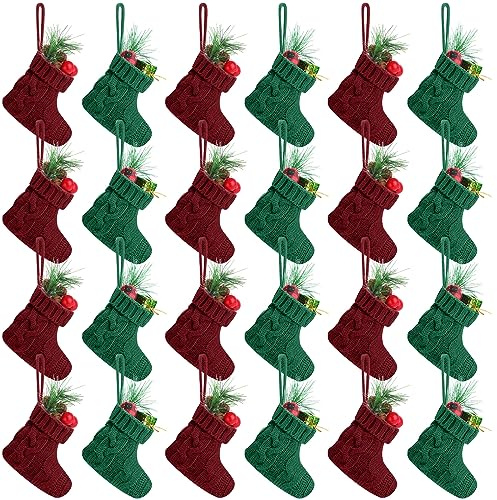Jerify 24 Stück Weihnachtsstrümpfe, 10 cm, Mini-Strick, Weihnachtsstrümpfe, rustikale kleine Weihnachtsstrümpfe, kleine Weihnachtsbaumschmuck für Party, Urlaub, Familie, Heimdekoration (weinrot, grün)