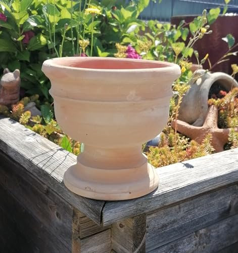 Rustikal handgefertigter Blumentopf/Pokal ca. 20 cm hoch aus weißgrau bis rötlichen Terracotta Terrakotta Pflanzgefäß Übertopf Mediterran