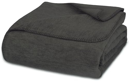 Glart Kuscheldecke uni grau, 130x170 cm, weich & warm, extra flauschig als Sofadecke, Wohndecke für Sofa oder Kinderbett, Plüsch-Überwurf ohne Ärmel