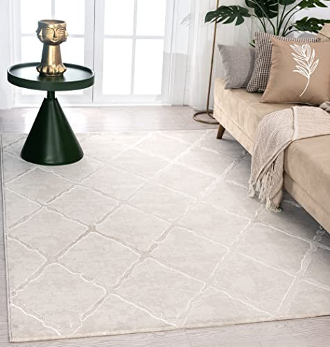 the carpet Knight Eleganter, Hochwertiger, Wohnzimmer Teppich, Softer Kurzflor, 3-D Effekt, Glänzende Design-Elemente, Hoch-Tief Struktur, Beige-Raute, 80 x 150 cm