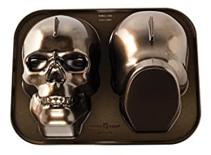 Nordic Ware Haunted Skull Cake Pan, 3D Cast Aluminium Bundt Tin, Bundt Cake Tin with Skull Pattern, Premium Cake Mould Made in The USA, Colour: Bronze, 88448