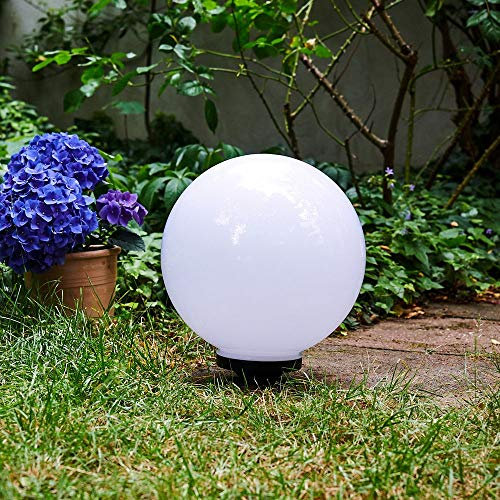 Boule lumineuse solaire LED Campinas en plastique blanc étanche, potelet de jardin de Ø 30 cm avec pieu de fixation, interrupteur on/off, 3000 Kelvin (blanc chaud)