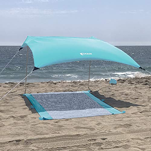 Titan Strandbaldachin, Himmelblau, Sonnenschutz mit Sandsackankern und Strandmatte, 2.1x2.1 m, UV-Schutzfaktor 50+, inkl. Tragetasche, wiegt 2.3 kg, Familiensonnenschutz für Strand, Park oder Camping