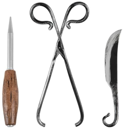 My Other Me - Set chirurgo grigio. Include punteruolo (23 cm), pinze chirurgiche (28 cm) e bisturi a gancio (21 cm). Un tocco macabro per decorare il tuo scenario di terrore o utilizzare come