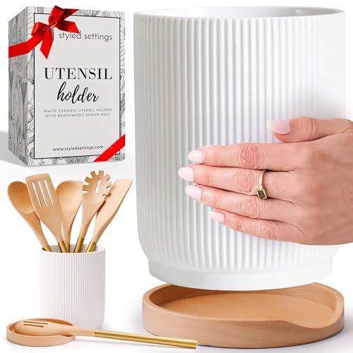 STYLED SETTINGS White Ceramic Utensil Holder with Built-In Wooden Spoon Rest –2PC Set for Kitchen Countertop Organization – Ceramic Utensil Crock & Wood Spoon Rest for Clean, Stylish Cooking