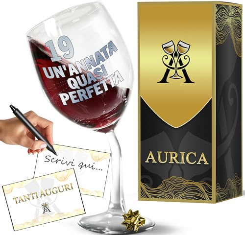 Aurìca Calice Vino Personalizzato Con Numeri Adesivi Per L'anno Desiderato - Bicchiere Piegato Simpatico E Memorabile Con Confezione Regalo Inclusa - Scegli Tu L’Anno Perfetto Per Ogni Compleanno