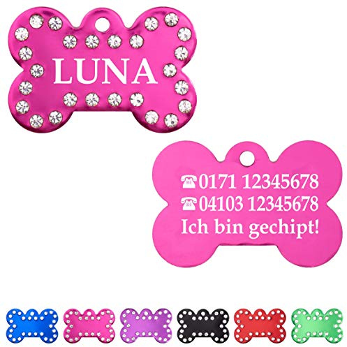 Ibera gifts: Hundemarke mit Gravur - Personalisierte Hundemarke aus glänzendem Aluminium mit Strasssteinen, Größe 40 x 26 mm, ideal für mittelgroße bis große Haustiere (Pink)
