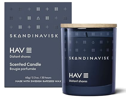 Skandinavisk HAV 'Meer' Mini Duftkerze. Duftnoten: Salziges Sprühwasser (Gischt) und Seegras, Weißdorn und Strandrose. 65 g.